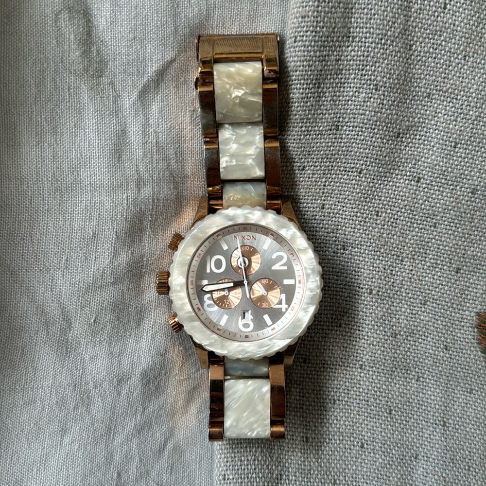 Nixon 42-20 Chrono
